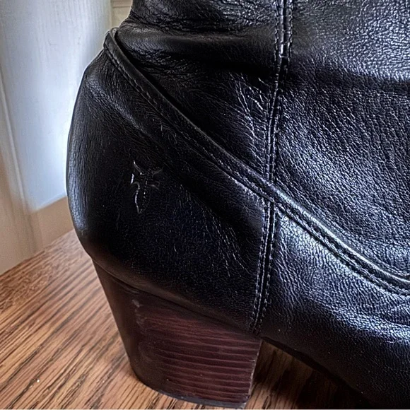 Frye Rory Scrunch Black Leather Boots 9 - Picture 10 of 15